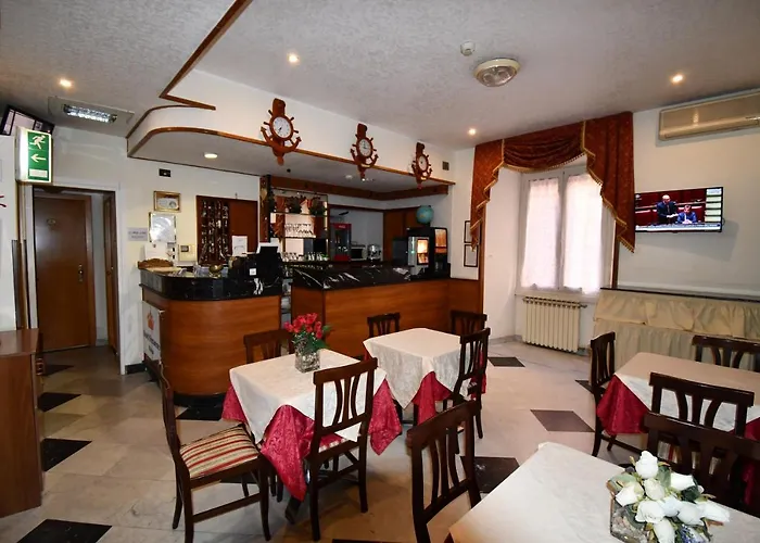 Ferrarese 2* Рим