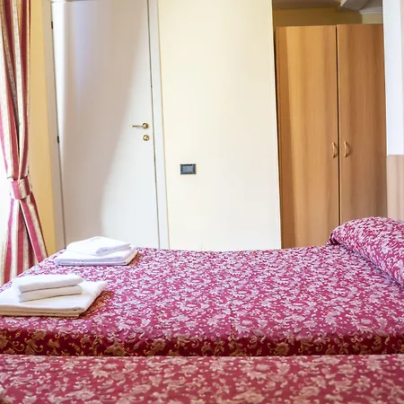 Hotel Ferrarese Roma