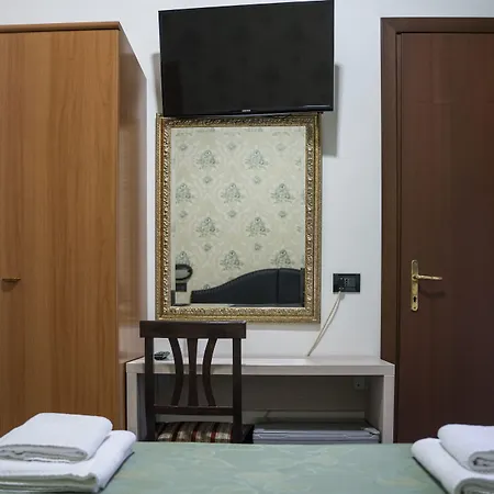 Ferrarese Hotel 2*