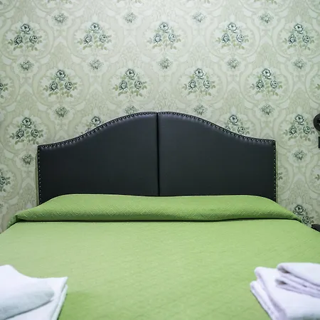 Ferrarese Hotel Rome