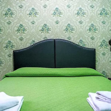 Hotel Ferrarese 2*