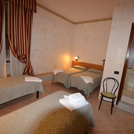 Hotel Ferrarese 2*