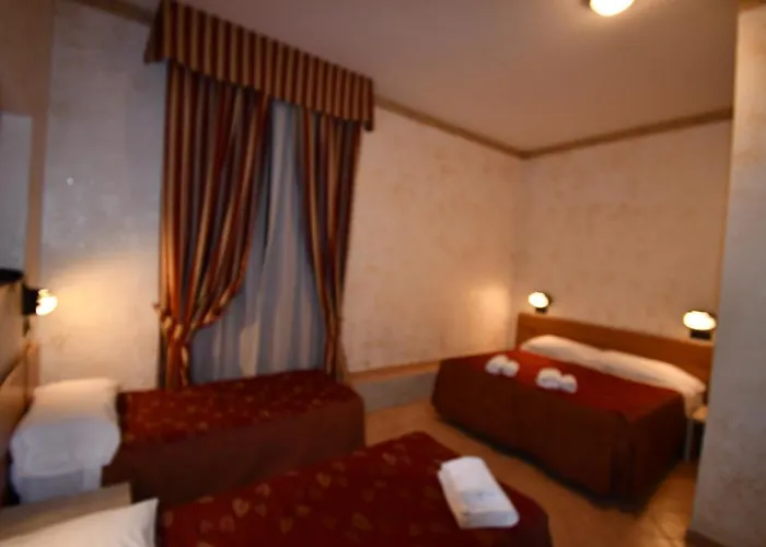 Ferrarese 2* Ρώμη