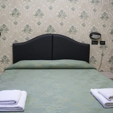 Hotel Ferrarese Rom